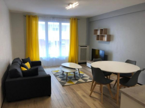 2P cosy plein centre Antibes